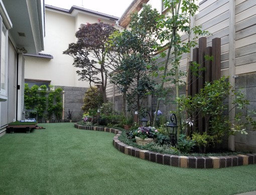 練馬区 S様邸 洋風の庭へリフォームを追加しました 東京都練馬区で庭木の剪定 庭造り 造園のことなら西村園へ